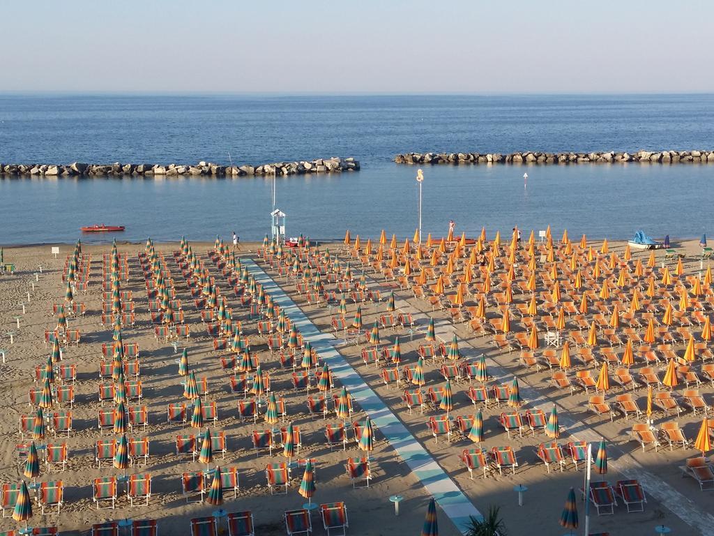 Hotel Villa Sole Resort Bellaria-Igea Marina Eksteriør bilde