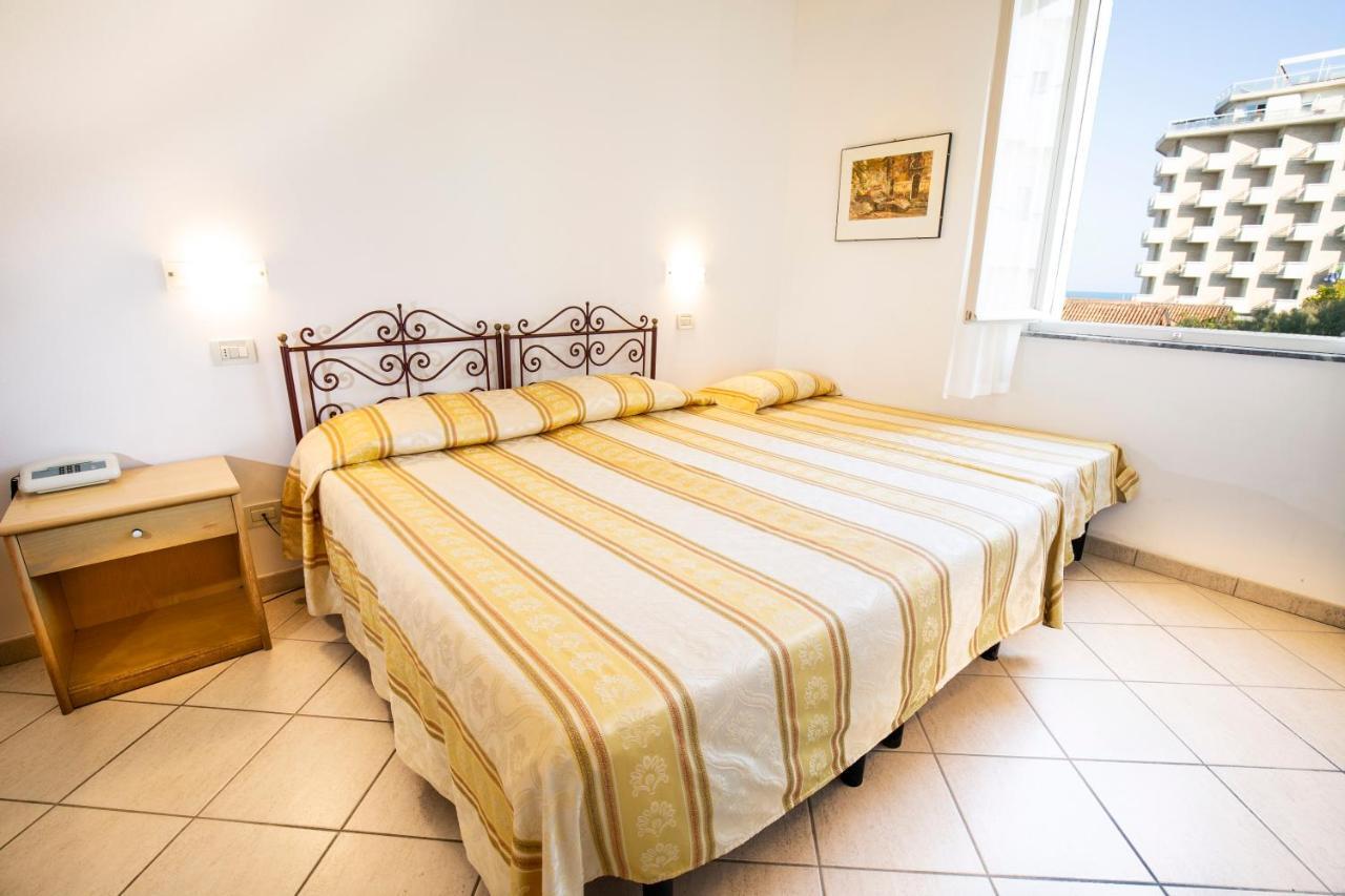 Hotel Villa Sole Resort Bellaria-Igea Marina Eksteriør bilde